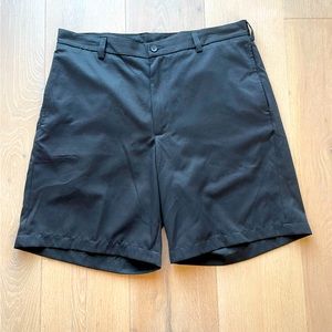 Lyle & Scott dress shorts. Size 36W.
